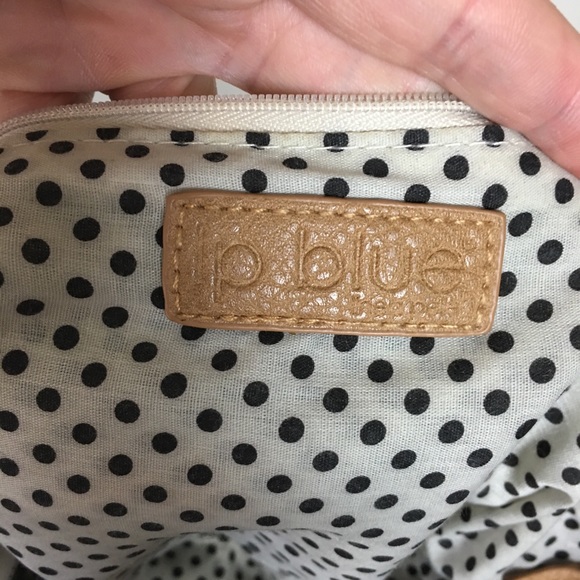 Clutch purse with zipper detail, tan color - Picture 3 of 9